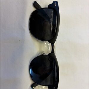 Kenneth Cole Reaction Black Sunglasses